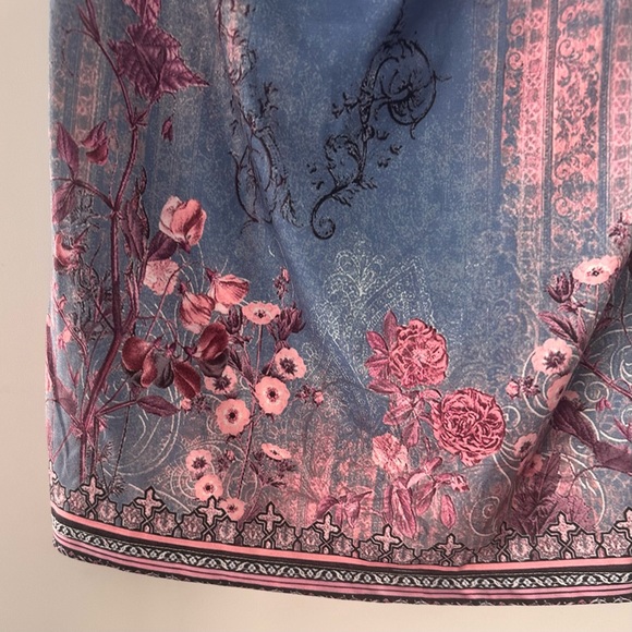 Summer Tee - Picture 2 of 3